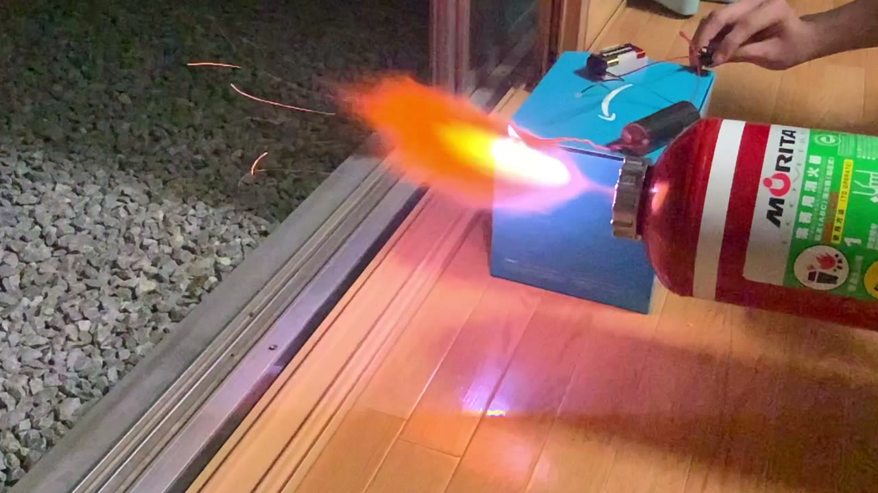 簡易ロケットエンジンの燃焼